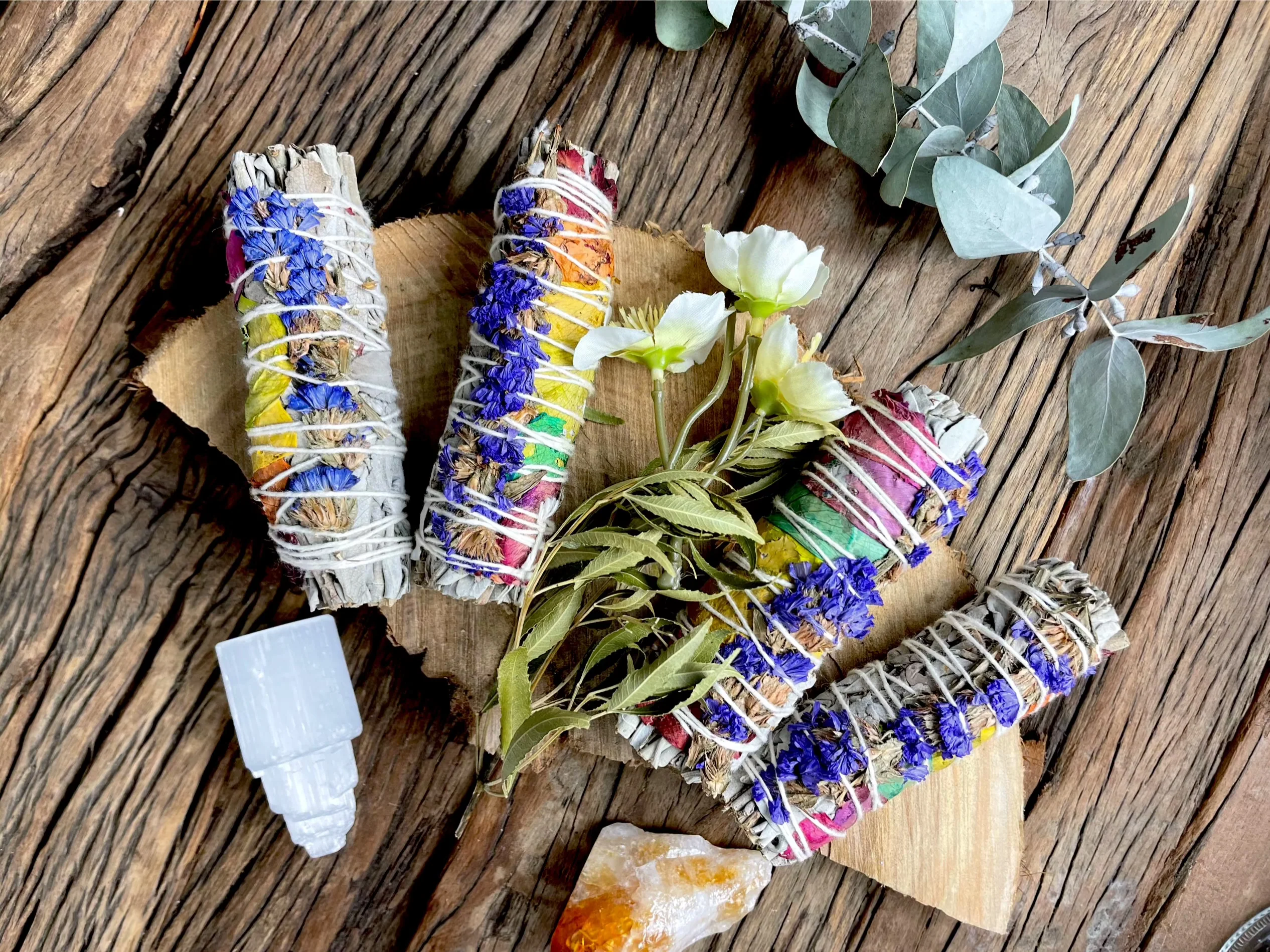 What Are Sage Bundles? How to Use Them to Cleanse Your Energy – ADAPTIVE YOGA